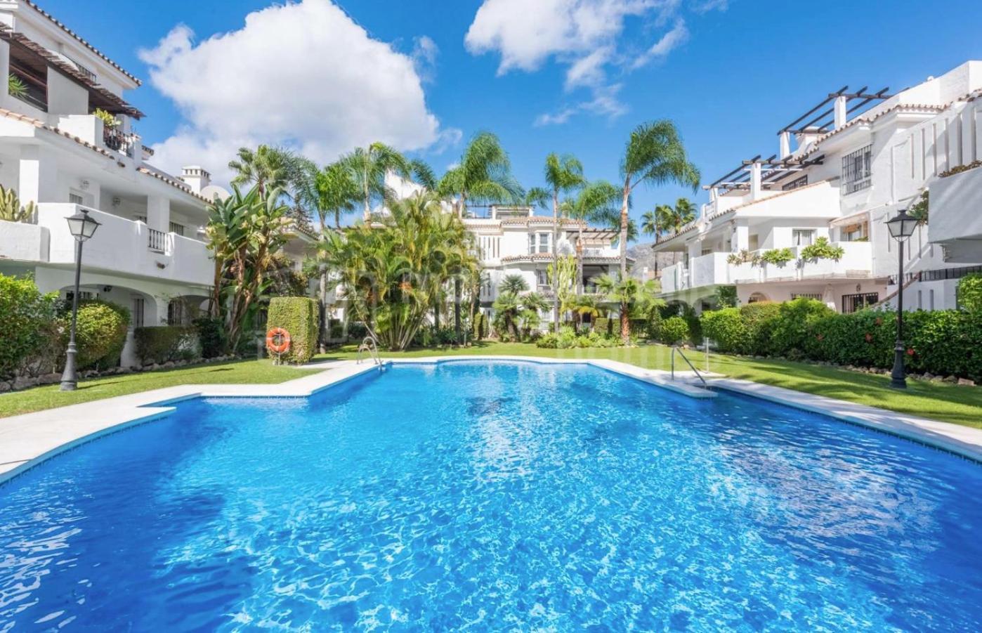 4 Bed House With Pool Walk To Puerto Banus Fast Internet Villa Marbella Buitenkant foto