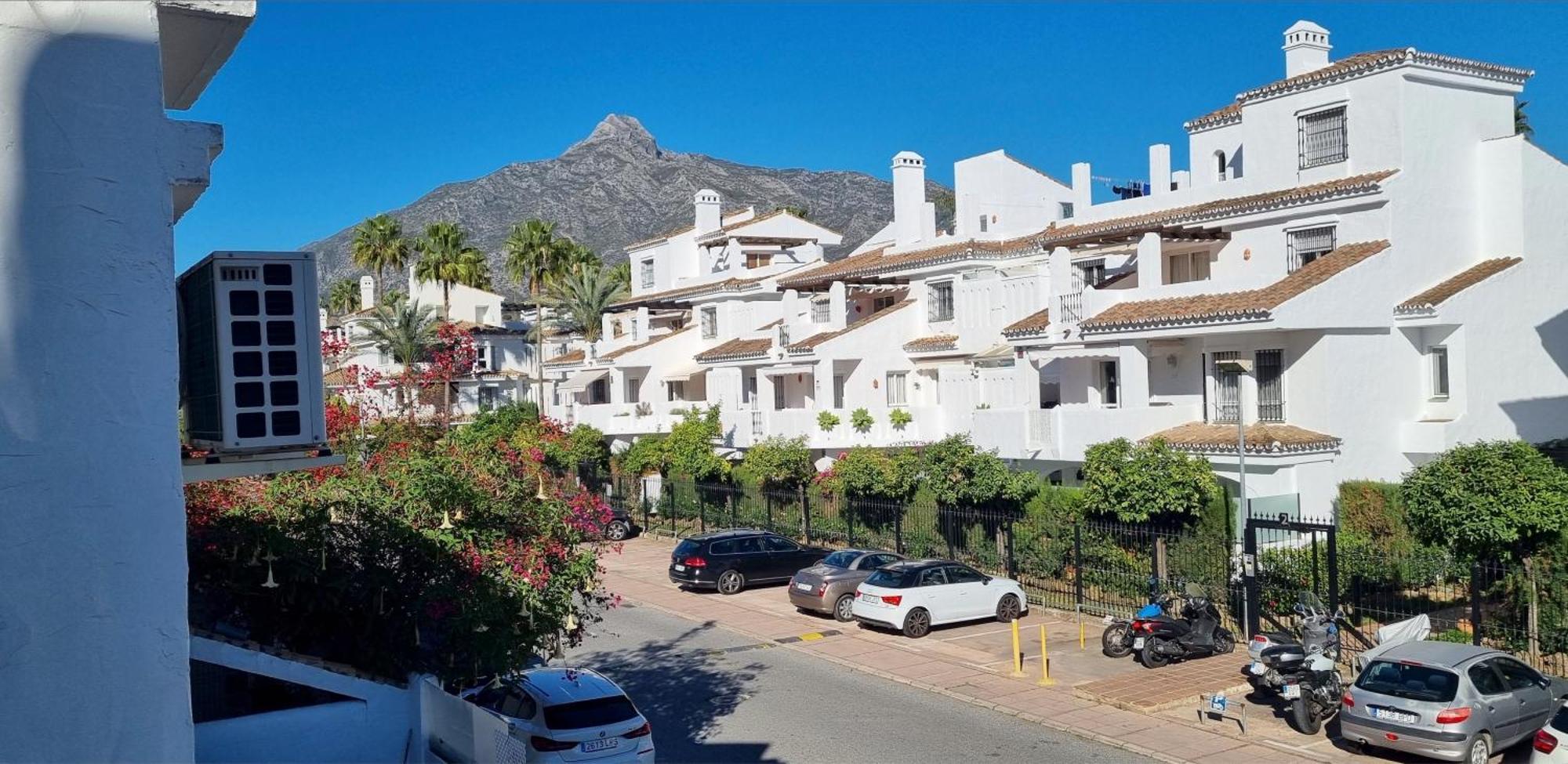4 Bed House With Pool Walk To Puerto Banus Fast Internet Villa Marbella Buitenkant foto
