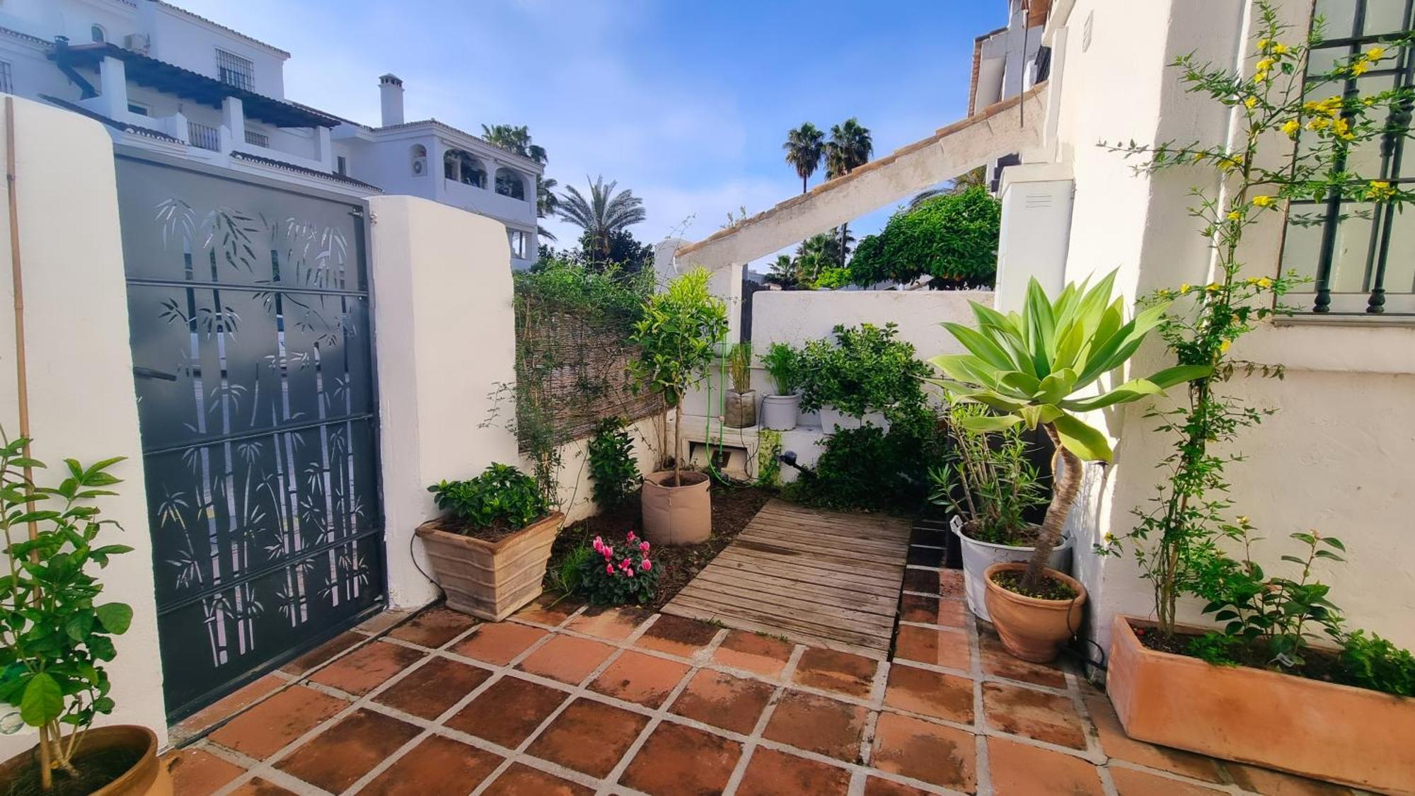 4 Bed House With Pool Walk To Puerto Banus Fast Internet Villa Marbella Buitenkant foto